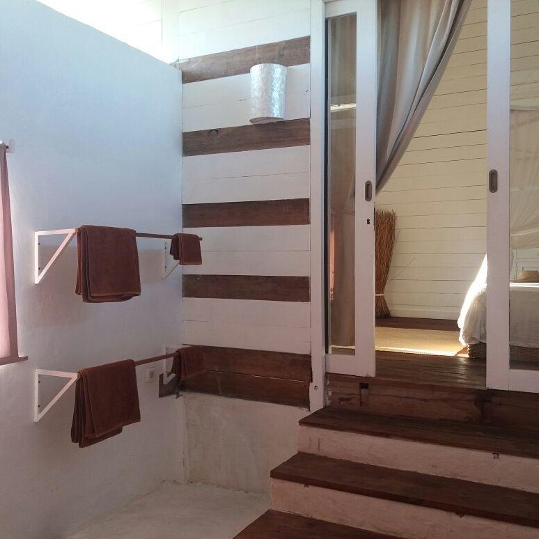 Wera Beach Kadumbul Exterior photo