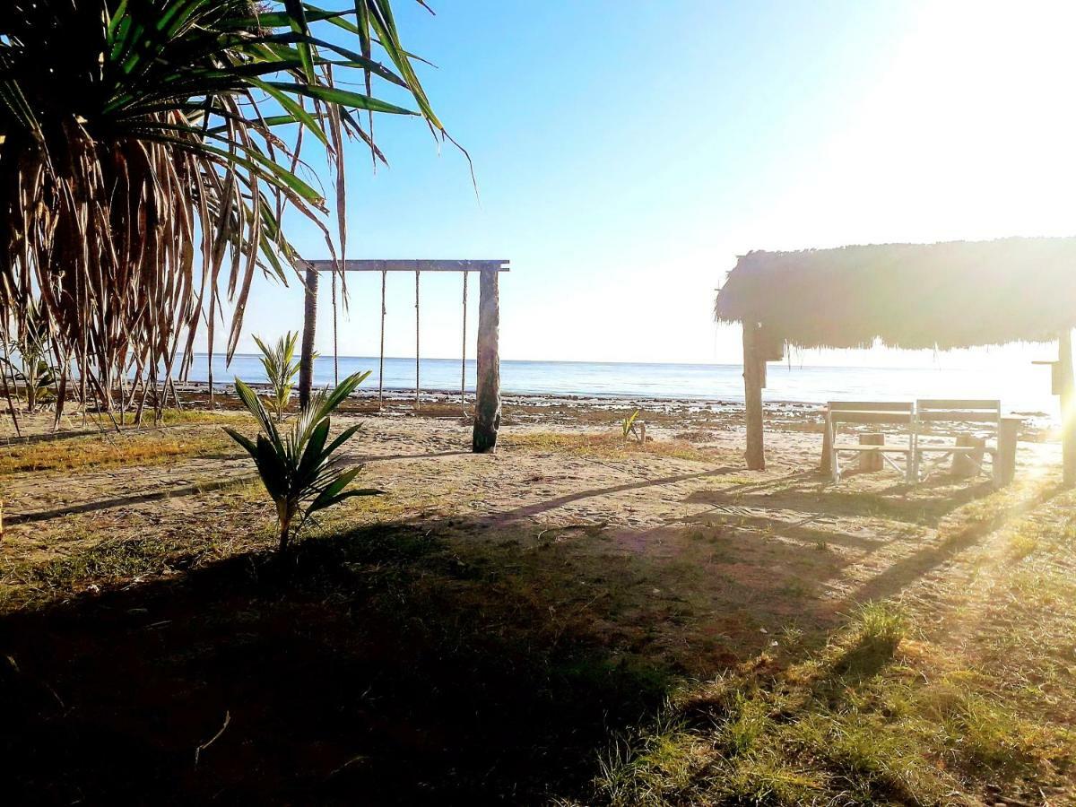 Wera Beach Kadumbul Exterior photo